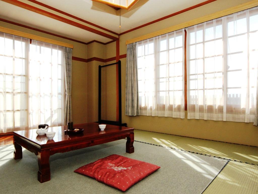 Ikemoto Hotel Nozawaonsen Bagian luar foto