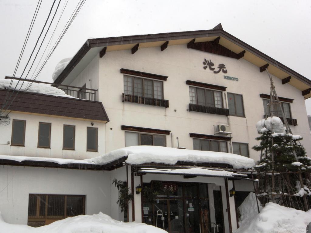 Ikemoto Hotel Nozawaonsen Bagian luar foto